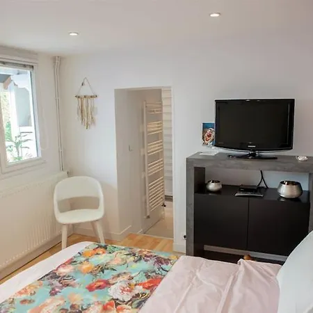 La Petite Maison De Jane Pensión Reims